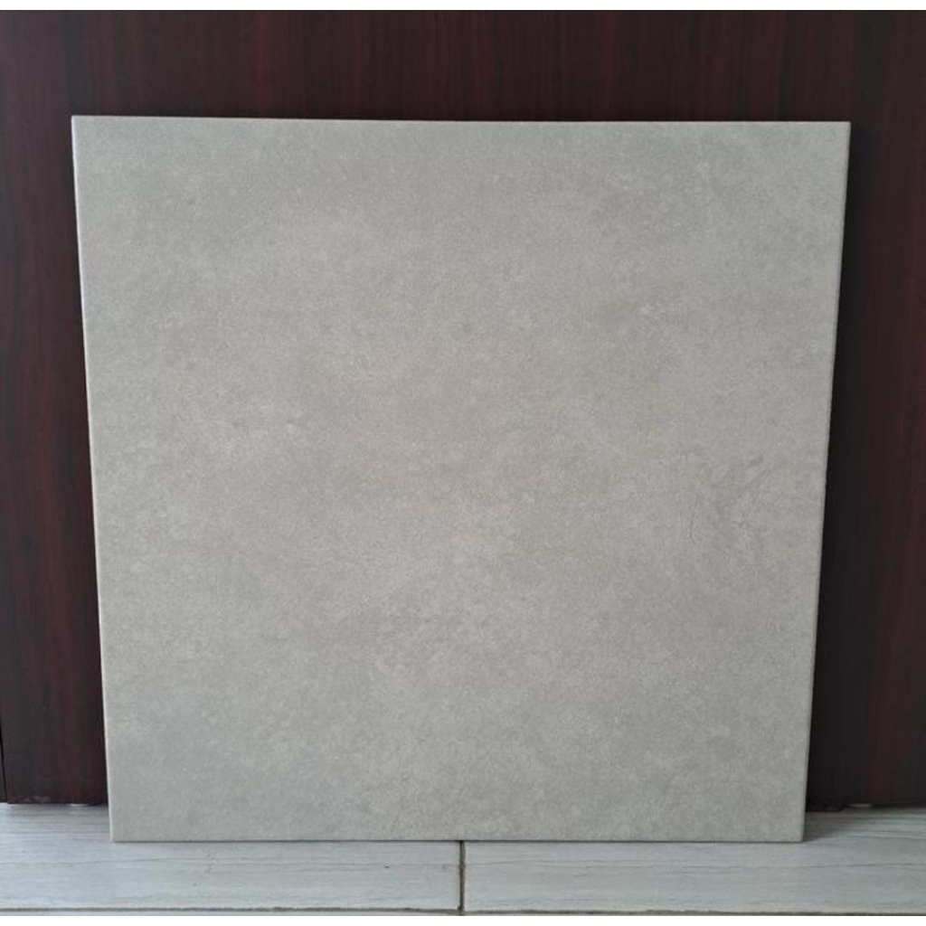 keramik lantai rustic matt 50x50 TIERRA GREY - mulia accura