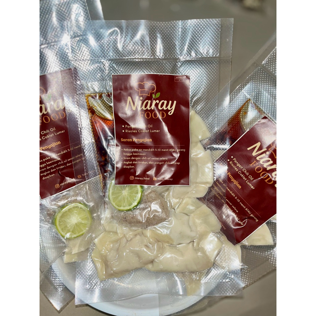 

Pangdas (pangsit pedas) kuah chili oil