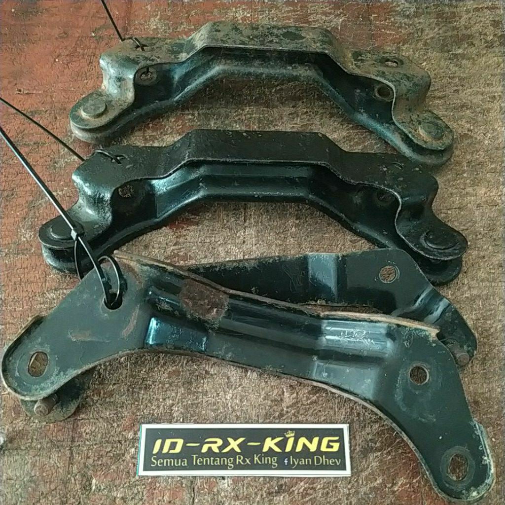 SEPASANG BREKET JOK YT115 ORIGINAL COPOTAN UNIT