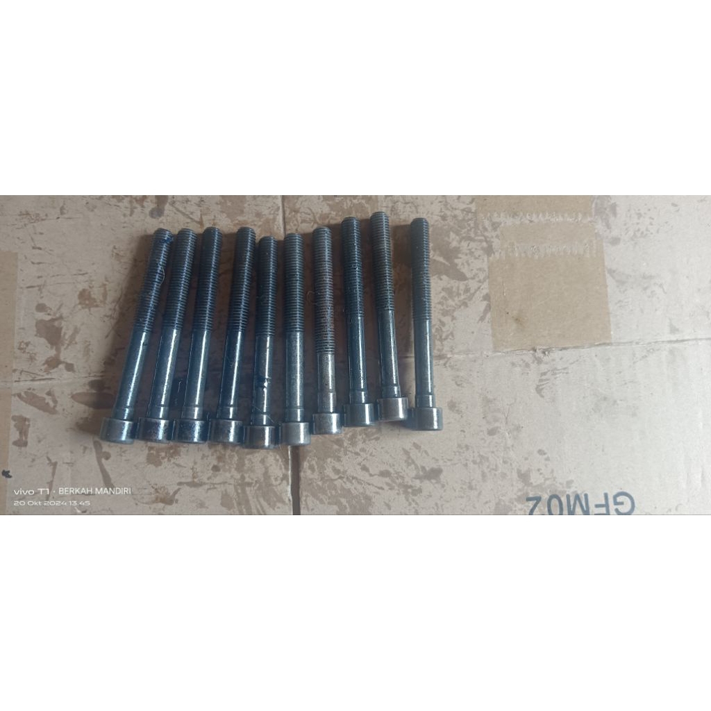 Baut clinder head mobil Avanza xenia Terios Rush original asli