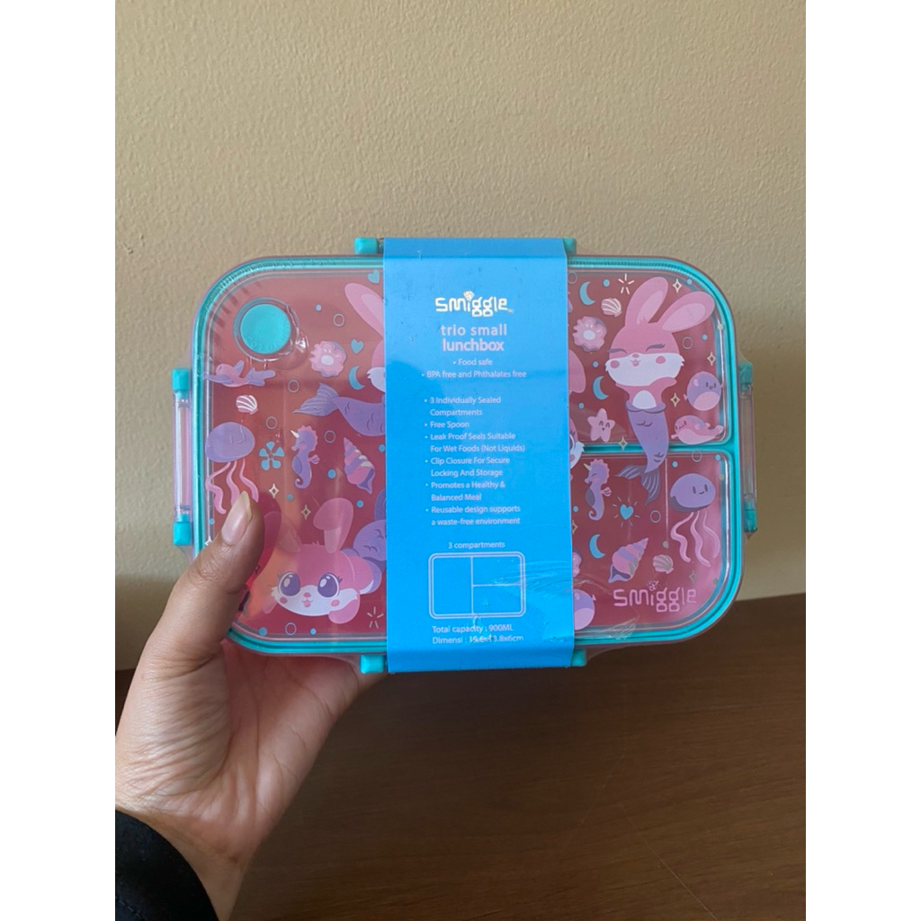 kotak makan smiggle