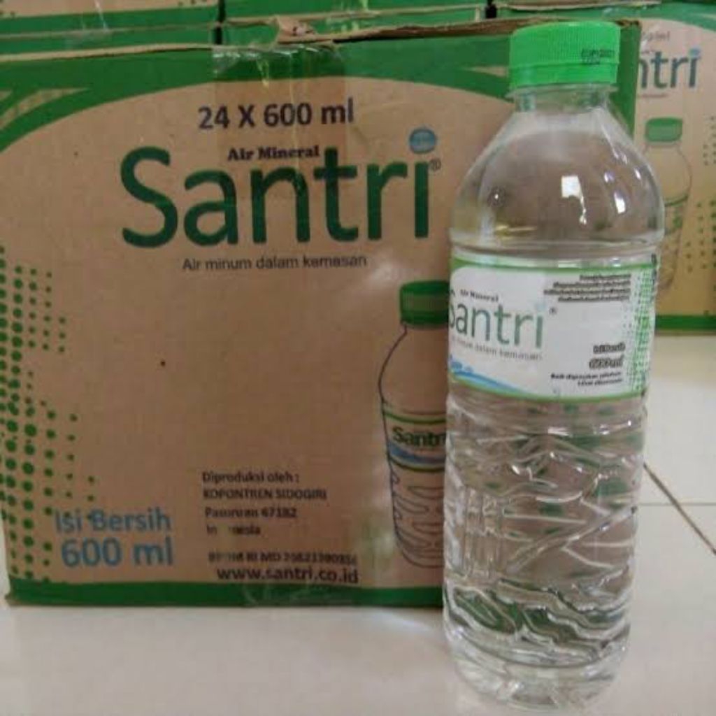 

air mineral santri 600ml 1 dus