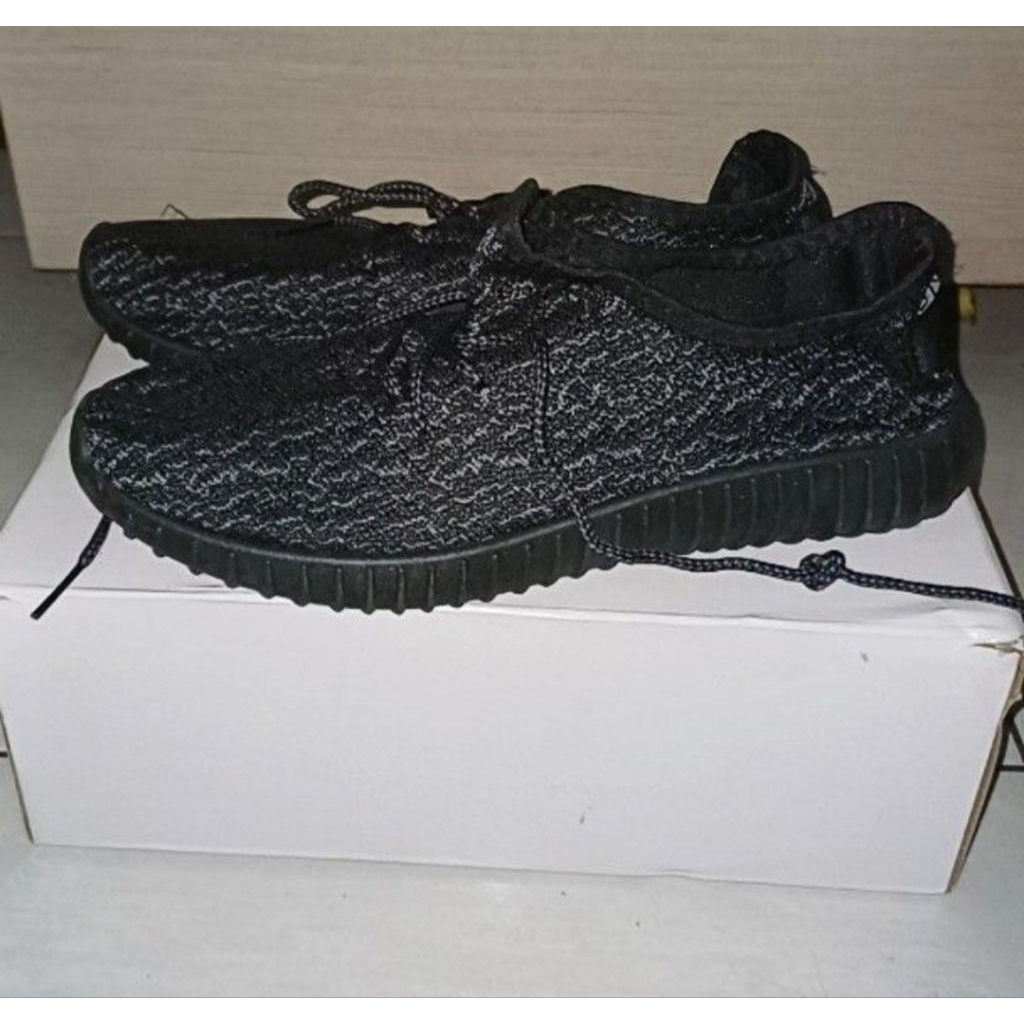 Sepatu Lari Leedoo Pria