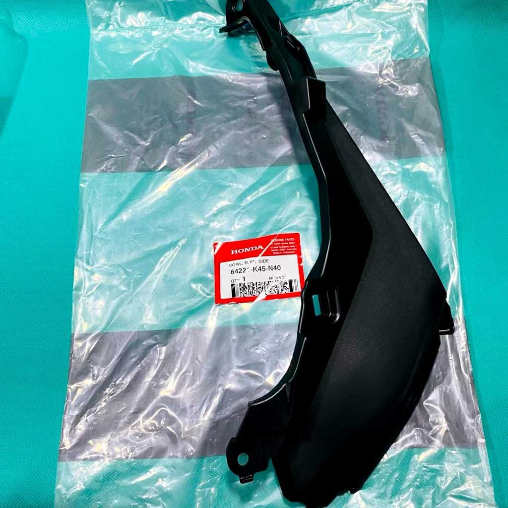 Cover Sambungan KANAN Body Samping Depan ( KANAN ) – New CBR 150R K45G Original