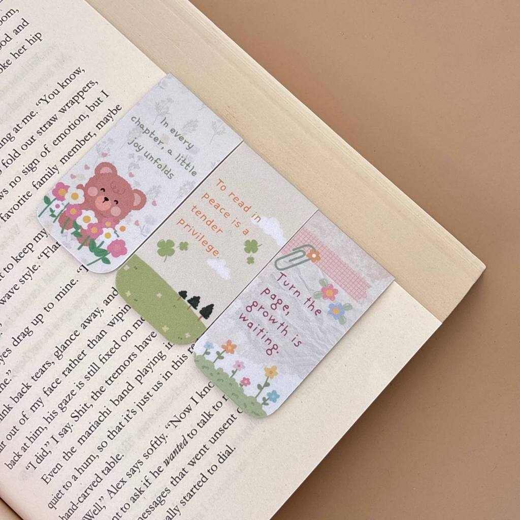 

Bookmark Flower - Pembatas Buku Motif Taman Bunga Estetik - 6cm x 3cm