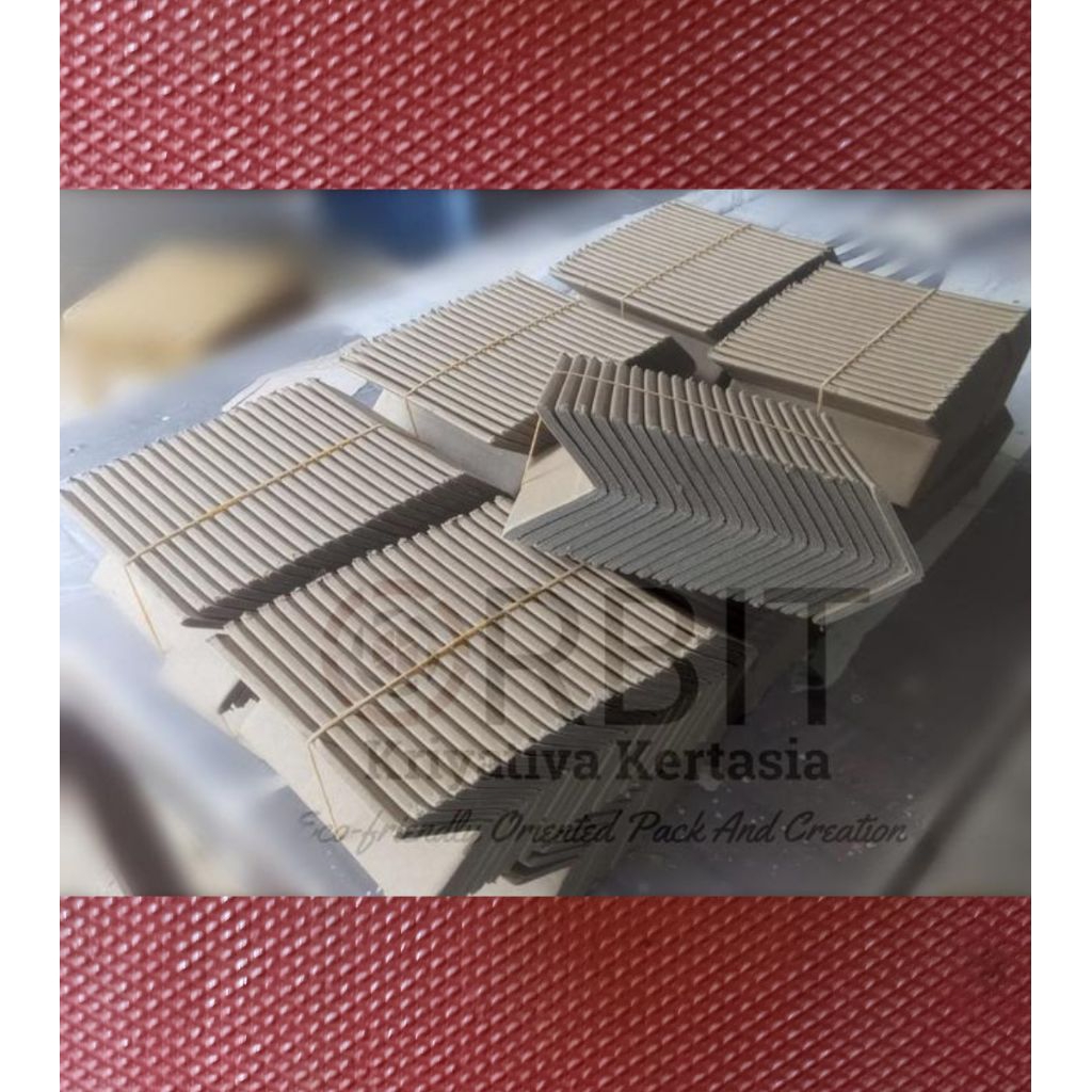 

Siku Karton Costum Paper Angle Edge Protector Kardus Pelindung Siku Paket