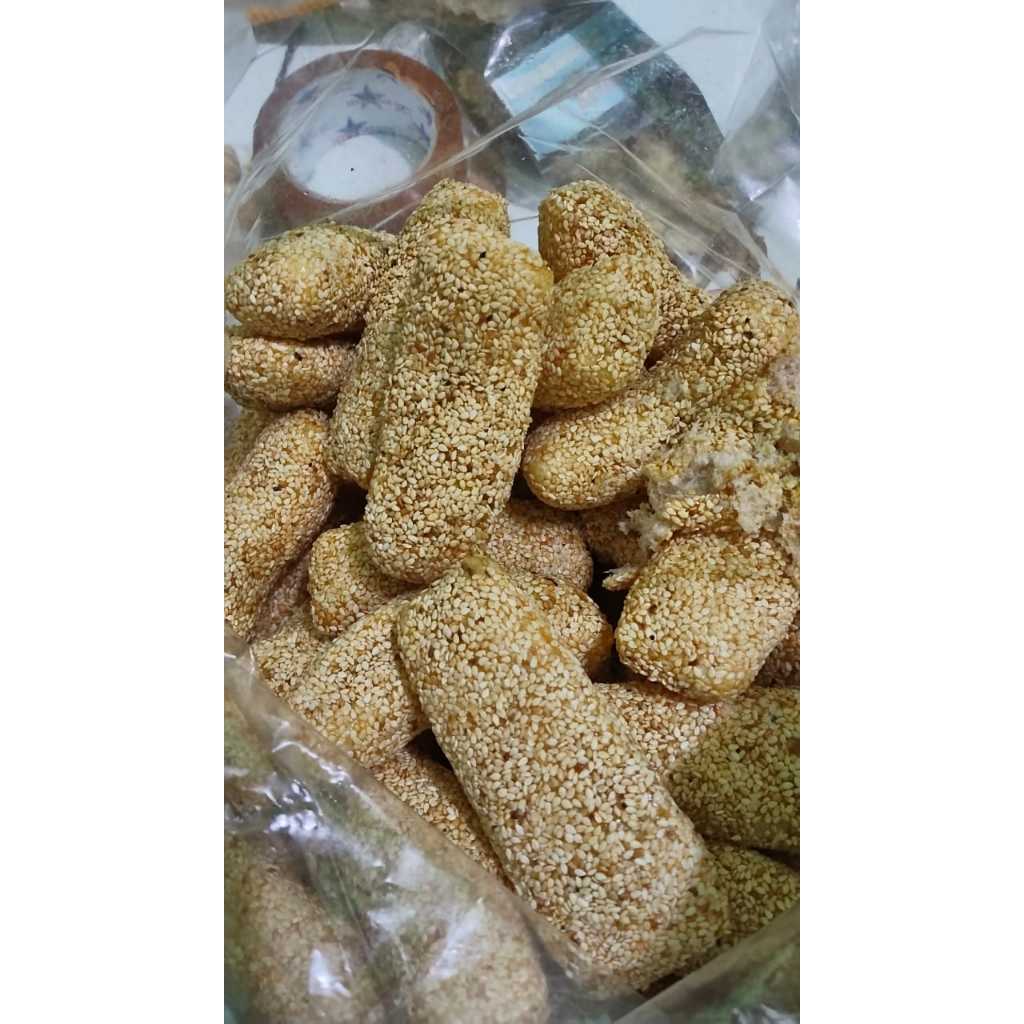 

KUE BOLA WIJEN MANCO KETAN KREMES