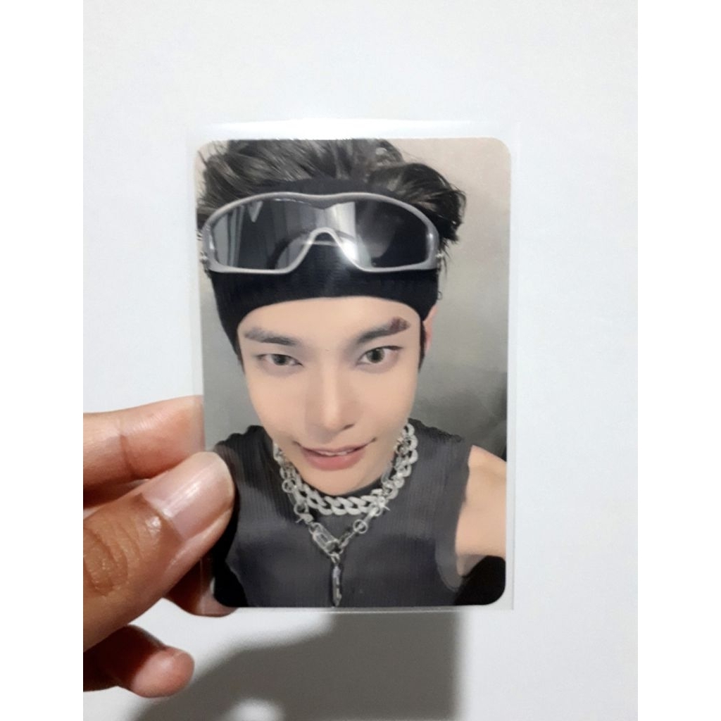 Official Photocard - Doyoung NCT 127 (2 Baddies Era)