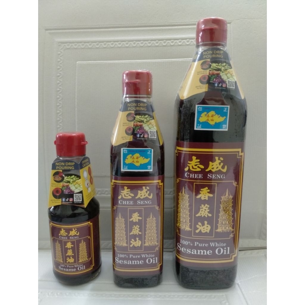 

Chee seng White Minyak Wijen berkualitas cocok untuk segala masakan dan tumis dengan 3 pilihan ukuran 250 ml, 375 ml, dan 750 ml