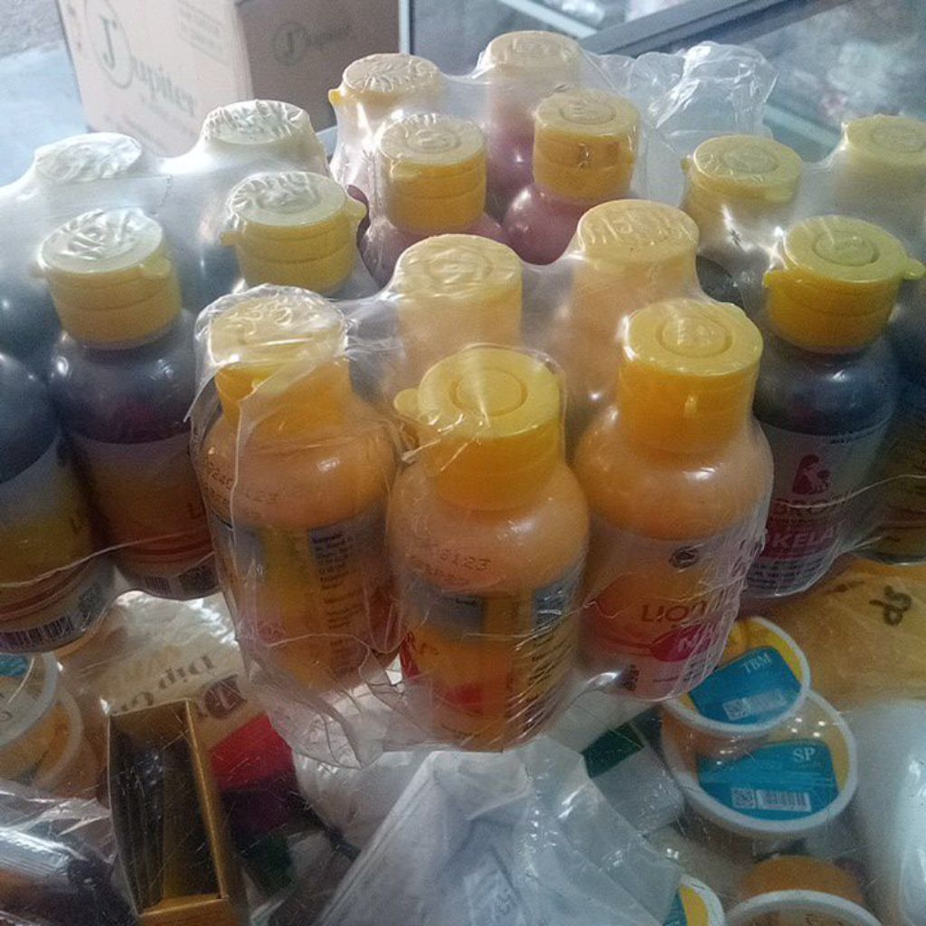 

Perisa dan Pewarna Lion Brothers 55/60gr