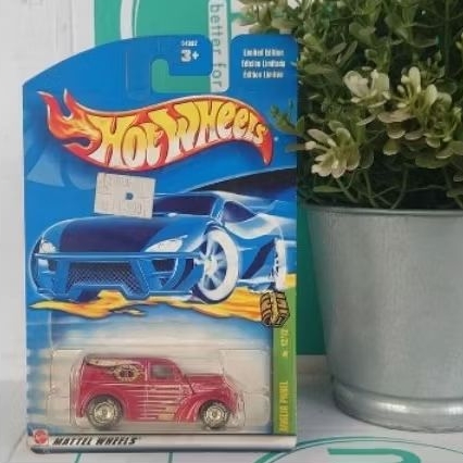 Hot Wheels 2002 #012 Treasure Hunt TH Anglia Panel