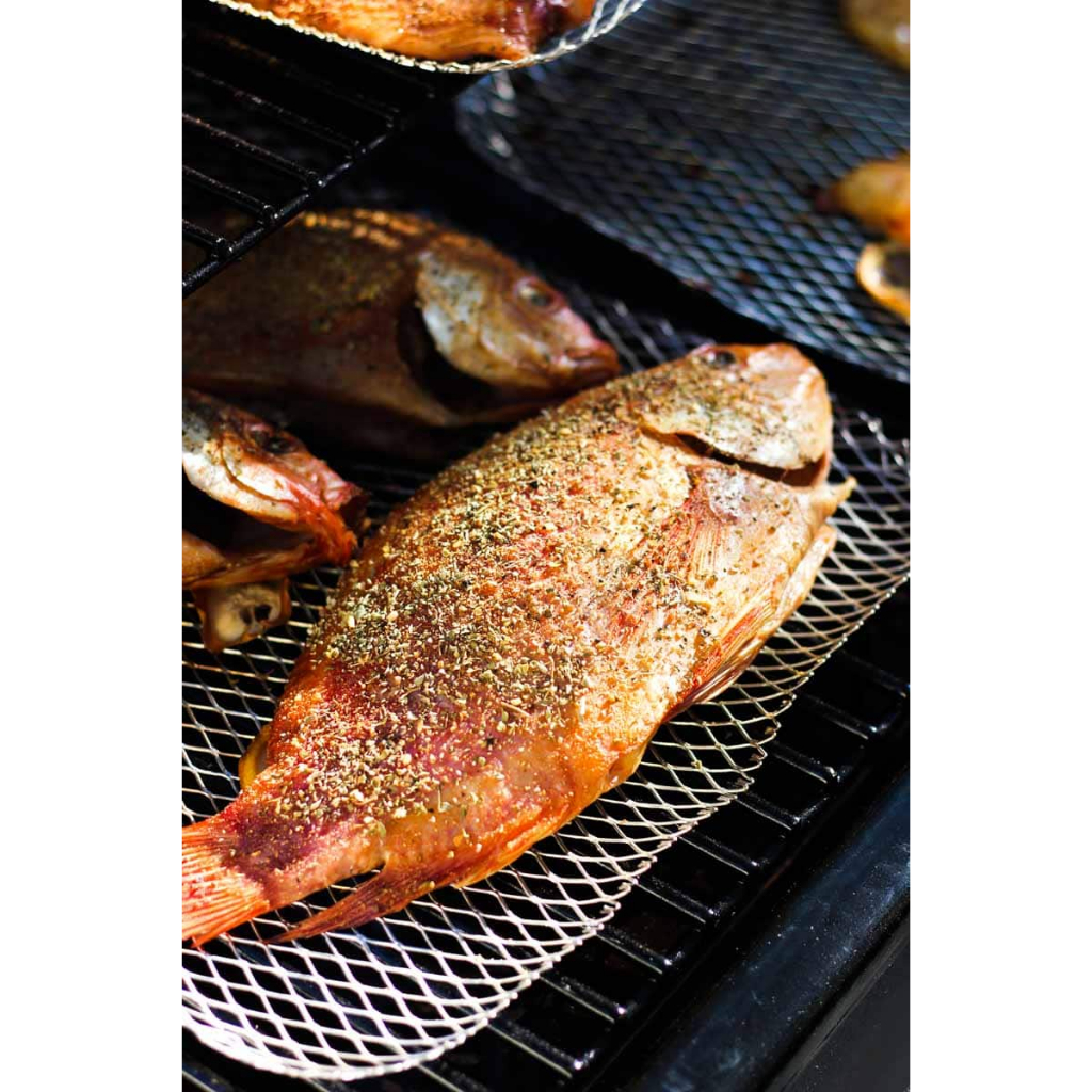 1 EKOR BESAR IKAN NILA ASAP HIGIENIS  (حَلَالًا طَيِّبًا)