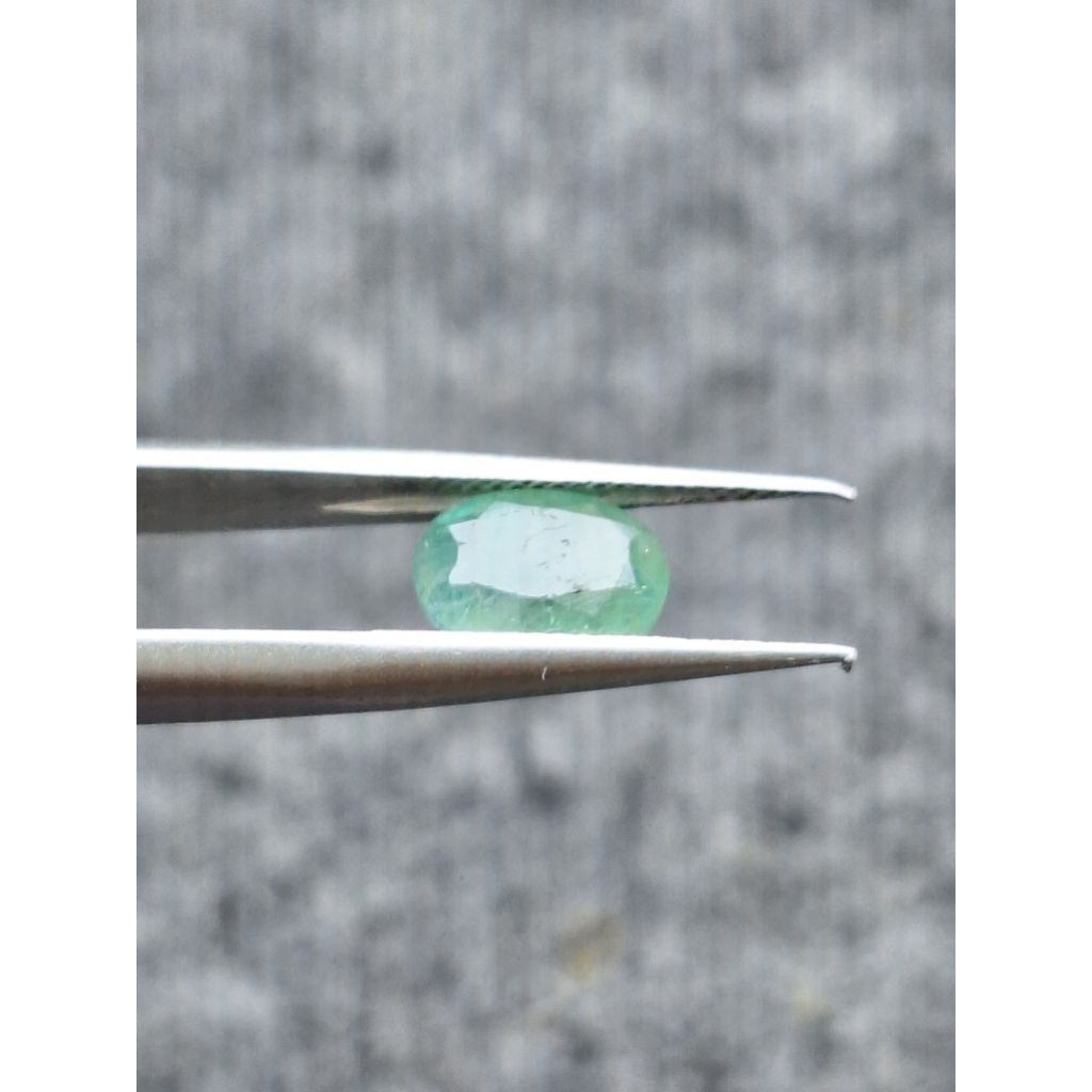 Natural Emerald beryl B0014