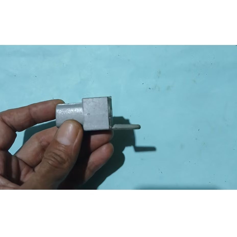 sekring puse pusat sekring pemakain mobil universal original