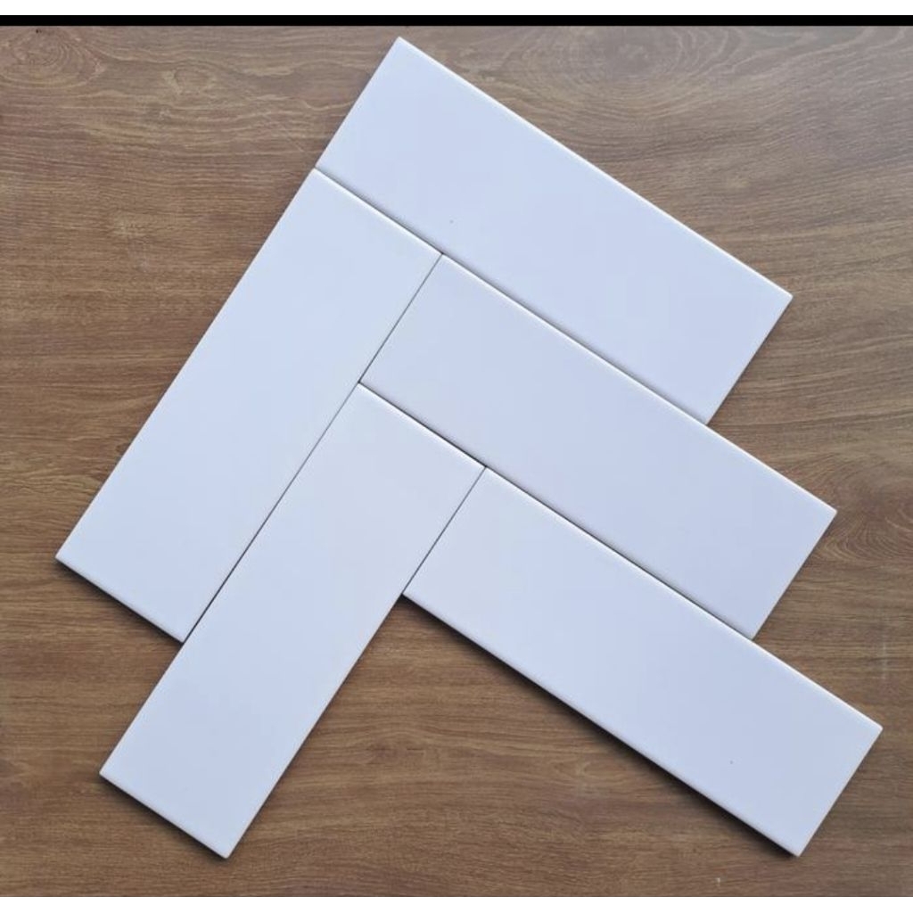 Keramik Subway Mulia Signature 10x30 Glossy Whit Non Bevel