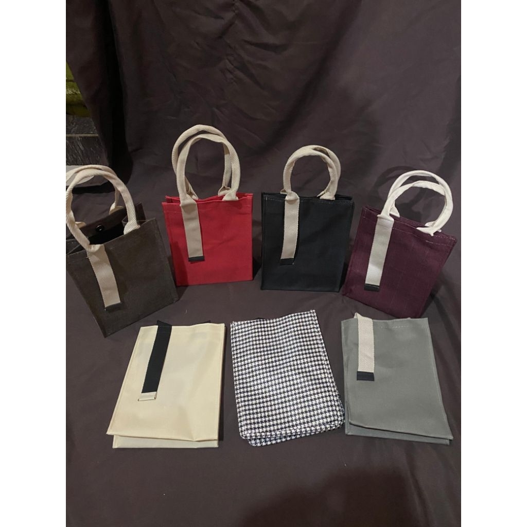 

Tas suvenir /tas tenteng /tas botol /tas denim.import Godiebag fittbag