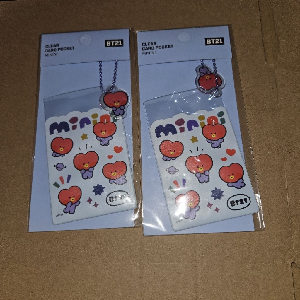

Ready Stock - Cahol.Card Holder BT21 Tata
