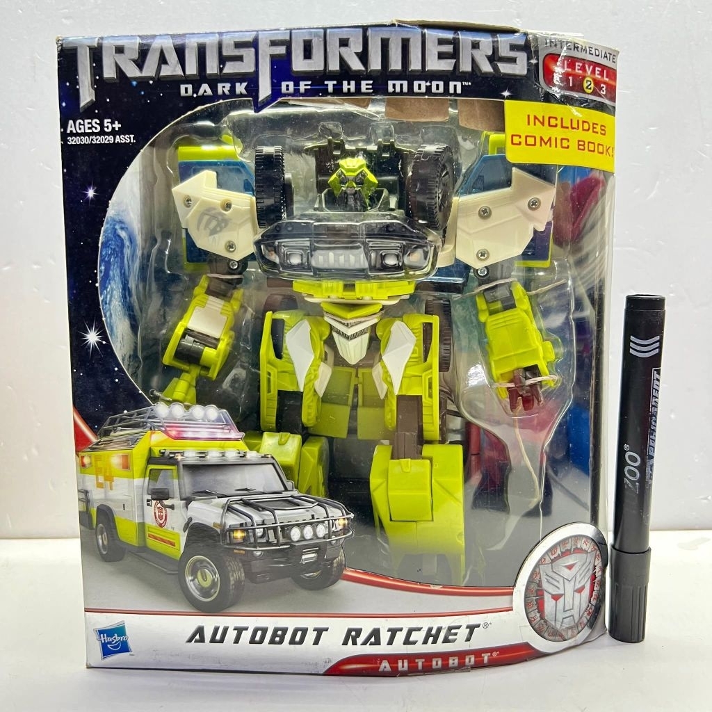 mainan action figureTransformer autobot ratchet voyager class transformers 3 dark of the moon transf