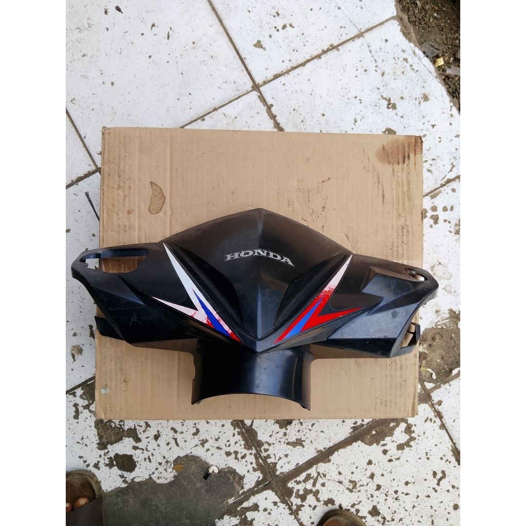 batoklampu +visor Vario 125old KZR ori