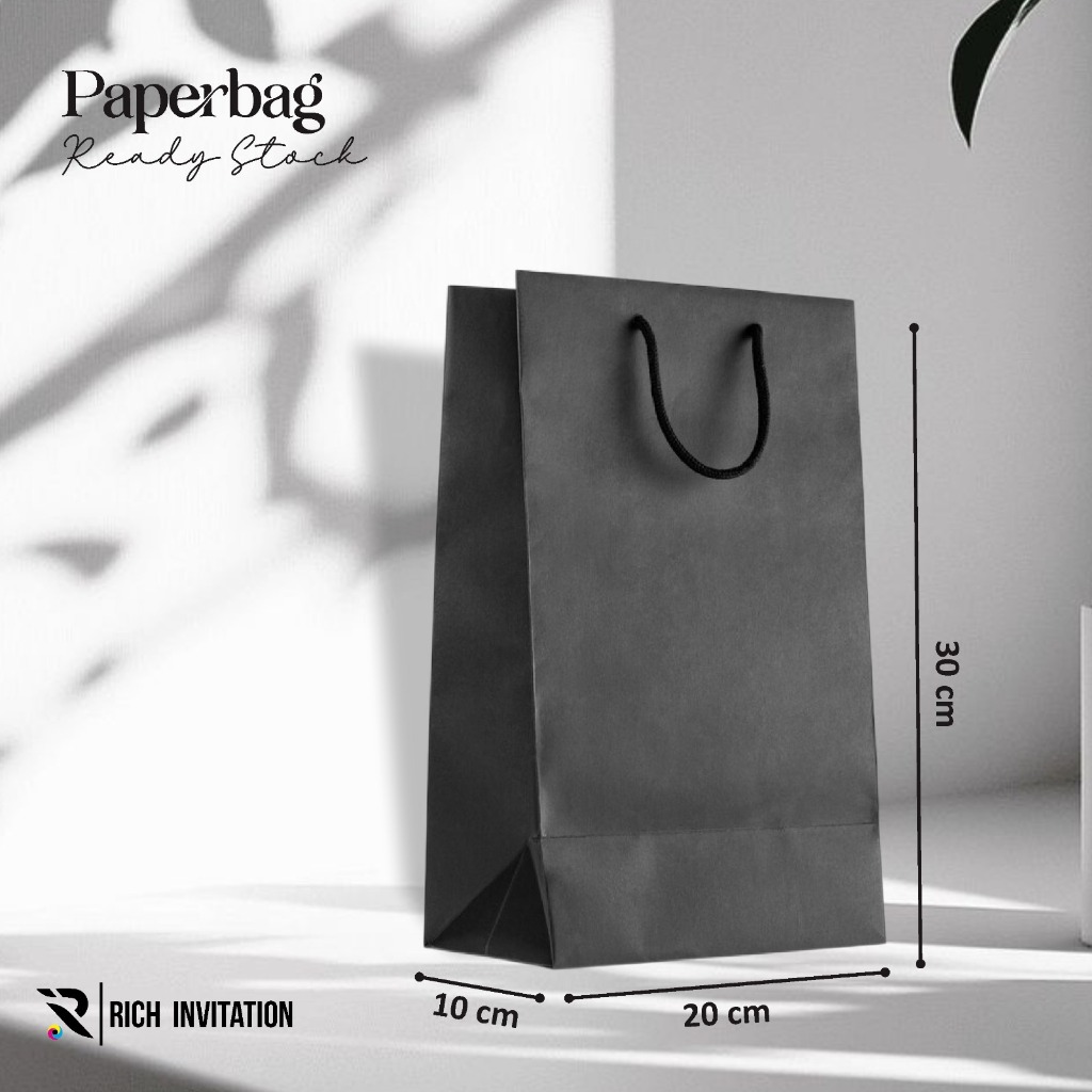 

[12PCS] PAPER BAG HITAM POLOS READY STOK - TAS SOUVENIR PERNIKAHAN UKURAN 20 X 30 X 10 CM