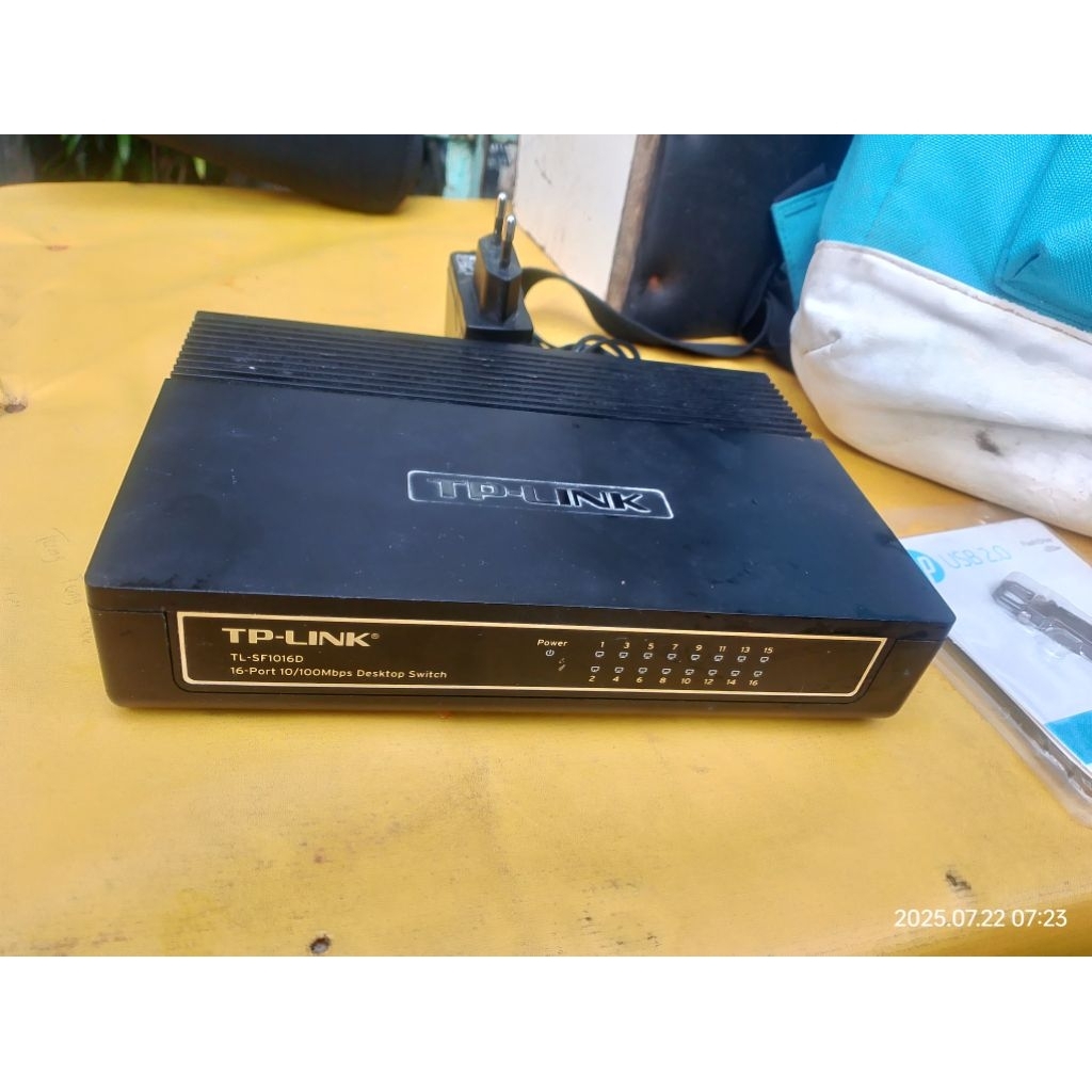 TPLINK switch 16port gigabet metal desktop