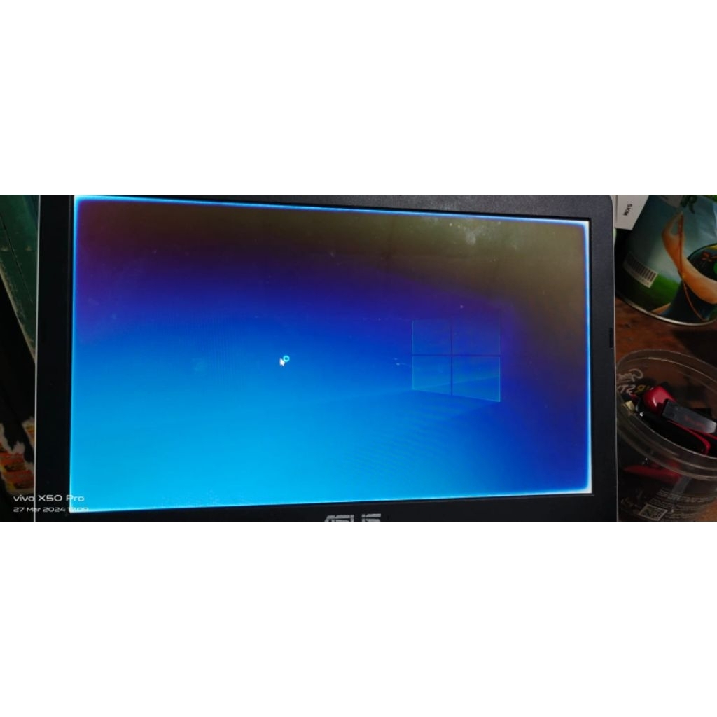 led 14inch 30pin slim second minus bercak atau sudut