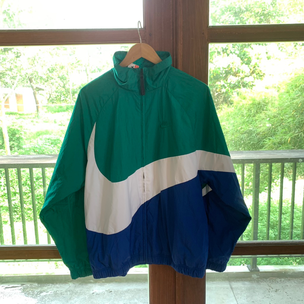 Jaket Nike Big Swoosh Original size L