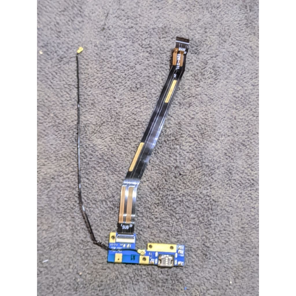 FLEKSIBEL KONEKTOR PAPAN CAS HOTWAV R60