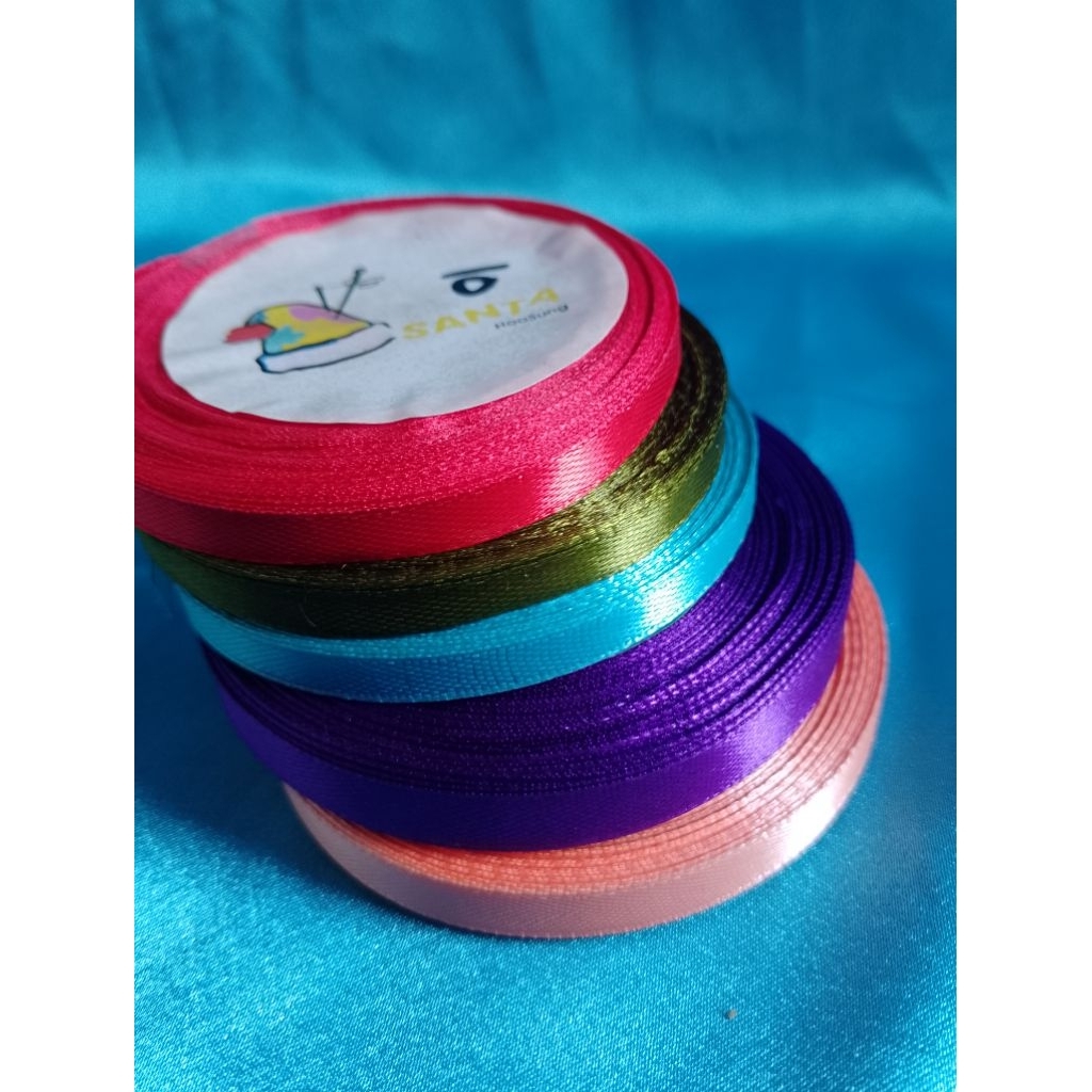 

Promo Cuci Gudang" Pita Satin 1/2cm dan 1/4cm Harga per Roll