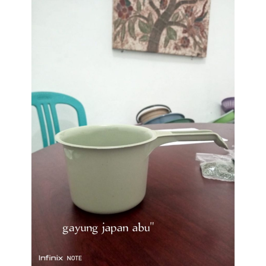 gayung mandi plastik jpn abu abu
