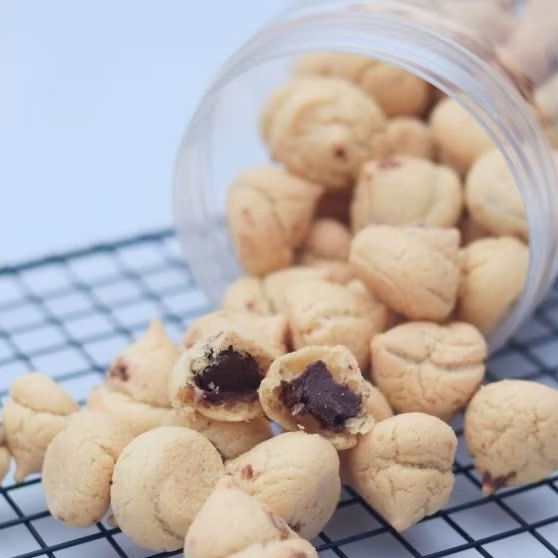 

SOES COKLAT KILOAN 1KG ISI COKLAT LUMER / SOES KERING ISI COKLAT