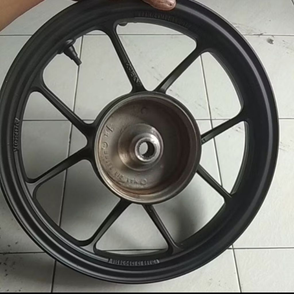 velg racing belakang Honda Genio, beat street, beat new.barang second original lepasan motor.normal 