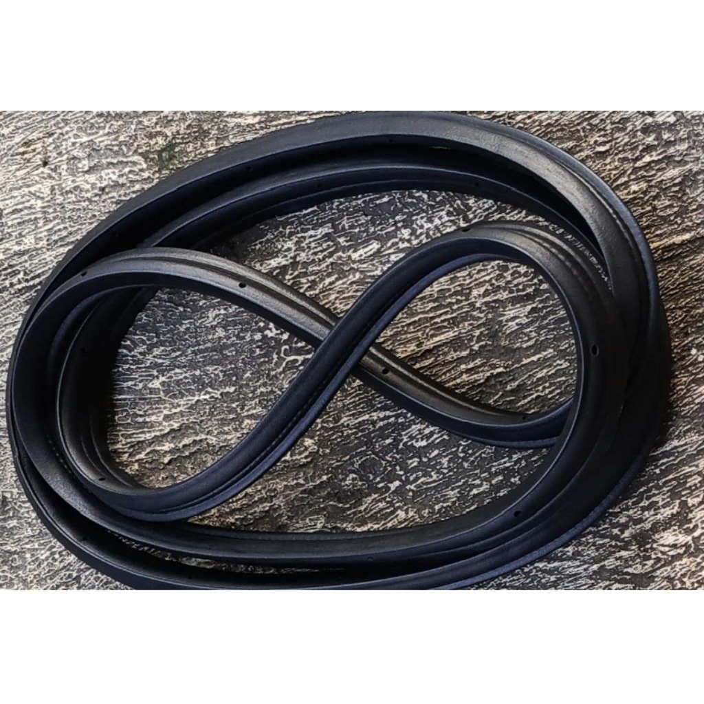 KARET PINTU BAGASI BELAKANG KIA RIO