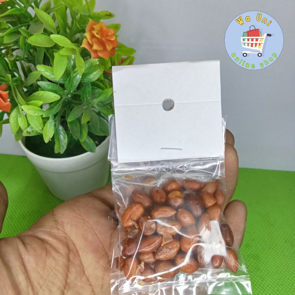 

kacang tanah goreng renceng kecil isi 5 bungkus - kacang - bahan makanan