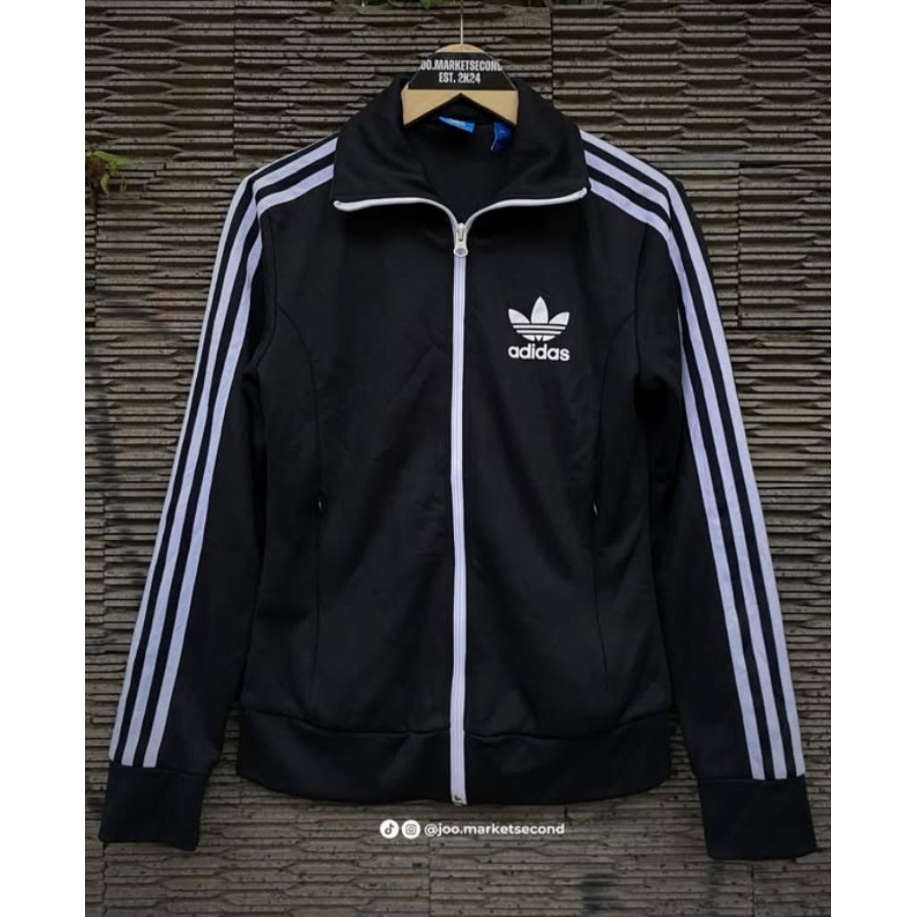 Tracktop Adidas Europa Black White