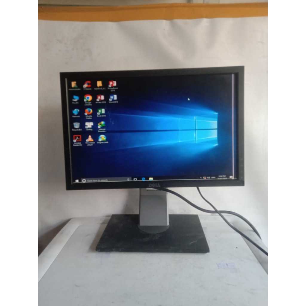 lcd monitor dell 1909wb 19inch kondis minus layar garis