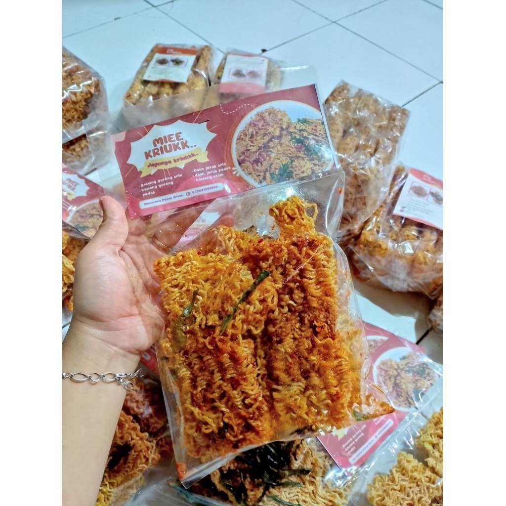 

MIEKRIUKK/RASA/CHILIOIL