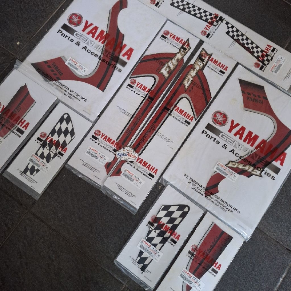 Strip striping lis grapik fullset Fino karbu hitam merah maroon marun 2012