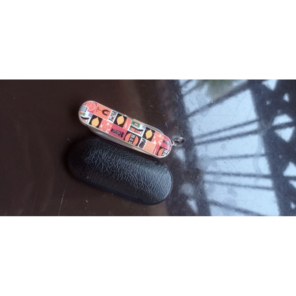 Victorinox classic limited edition bekas original