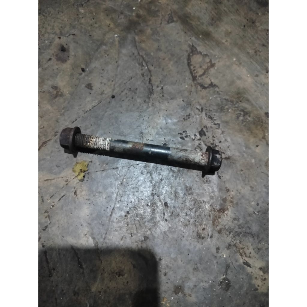 baut mesin belakang original megapro mp gl tiger