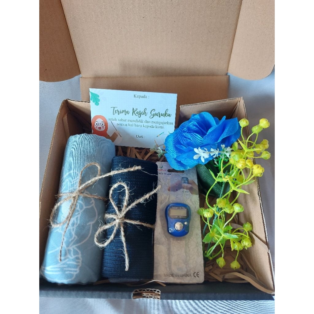 

Set gift box kado cewek premium / Paket gift kado box / referensi kado cewek premium