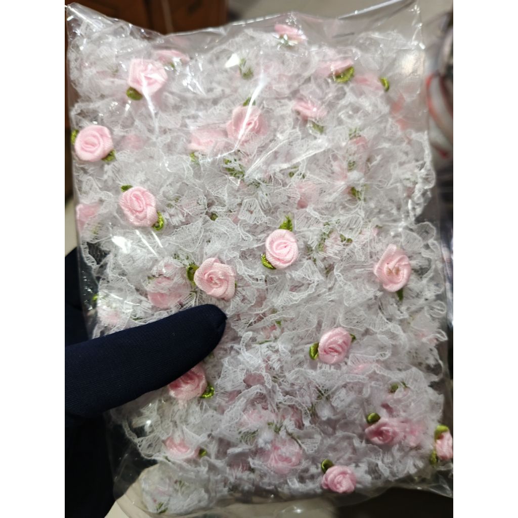 

Bunga asesoris souvenir pita satin