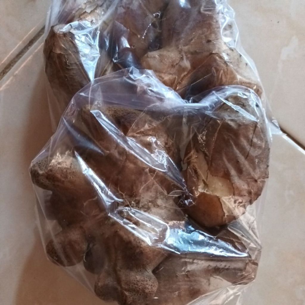 

kembili mentah cemilan umbi-umbian