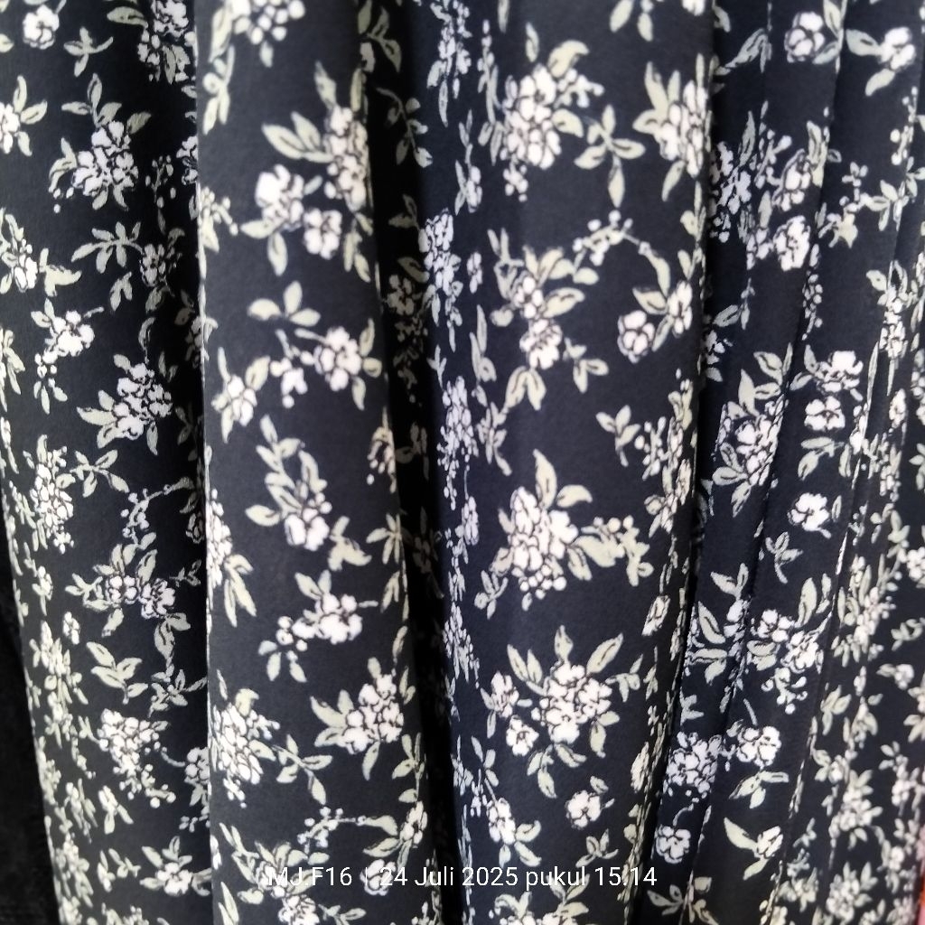 Kain Ceruty Motif Bunga Premium Mewa | Kain Ceruty Motif Meteran | Bahan Ceruty Motif Bunga Premium 