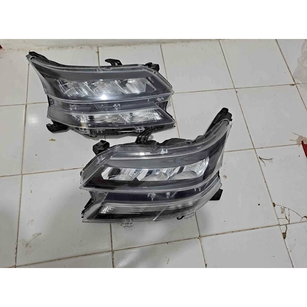 Headlamp Lampu Depan Grand New Avanza Xenia Veloz Facelift 2019 2020 2021 Original