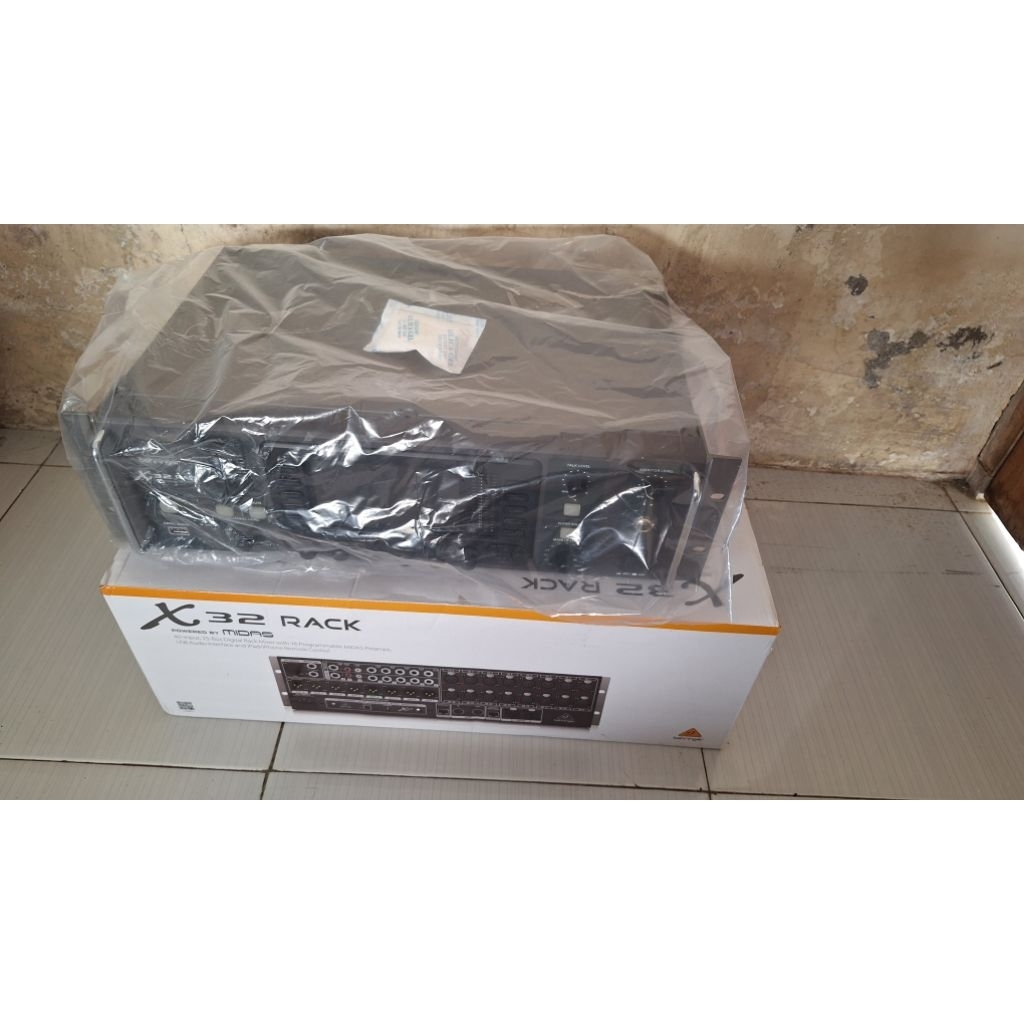 mixer digital behringer x32 rack