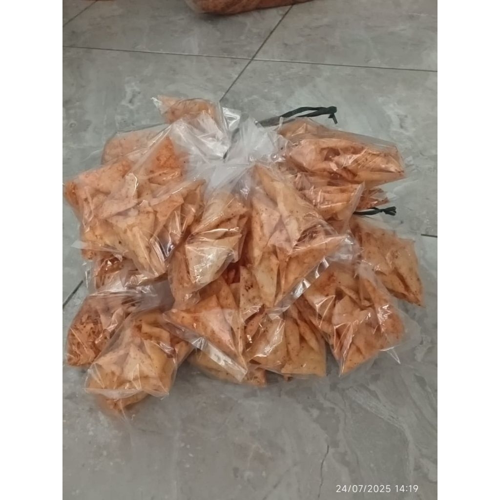 

keripik sumeh/ camilan sumeh / snack sumeh