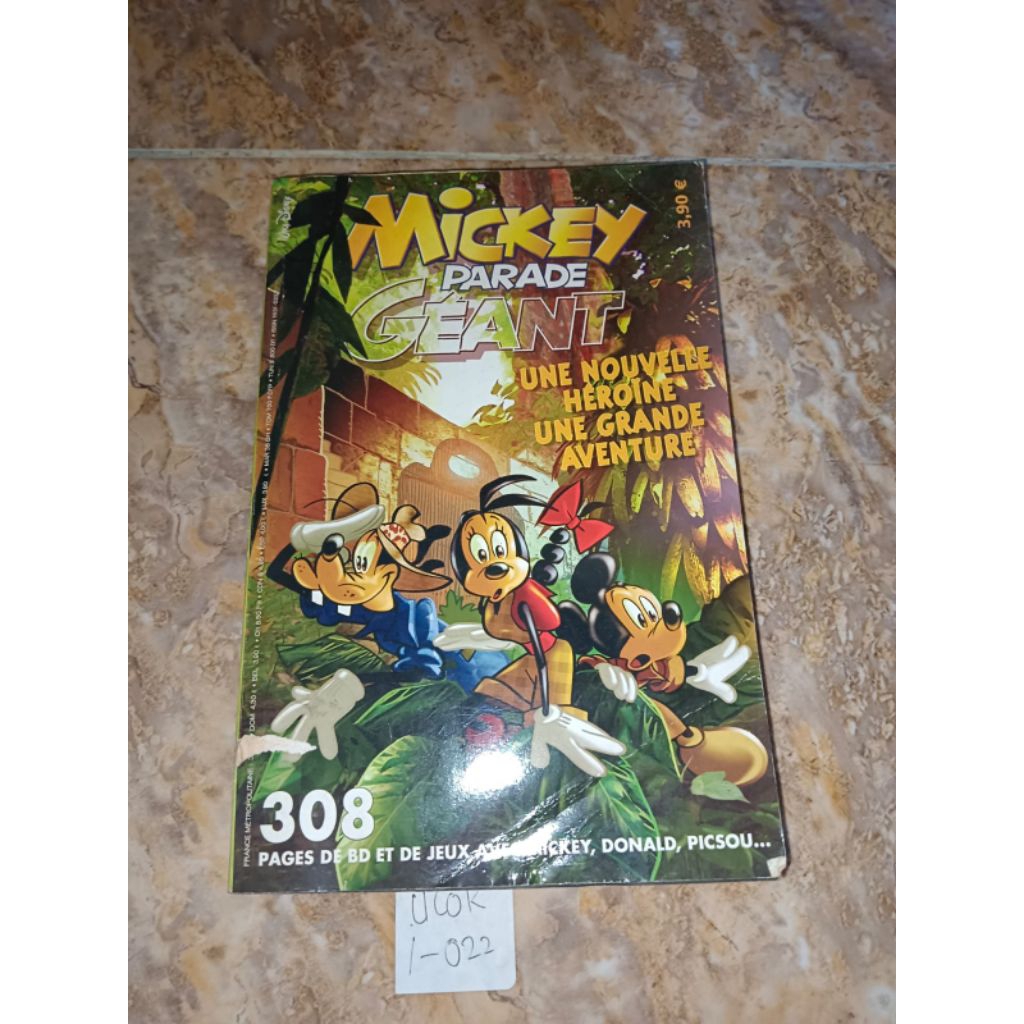Buku Mickey parade geant une Nouvelle heroine une grande aventure