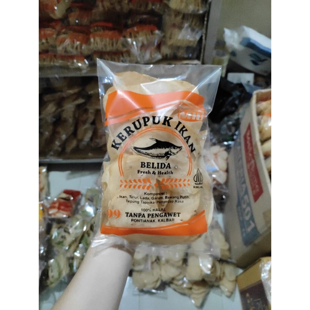 Kerupuk ikan belidak 99 Pontianak Khas Kalimantan 300 Gram Cemilan Keripik - Kerupuk ikan Pontianak 