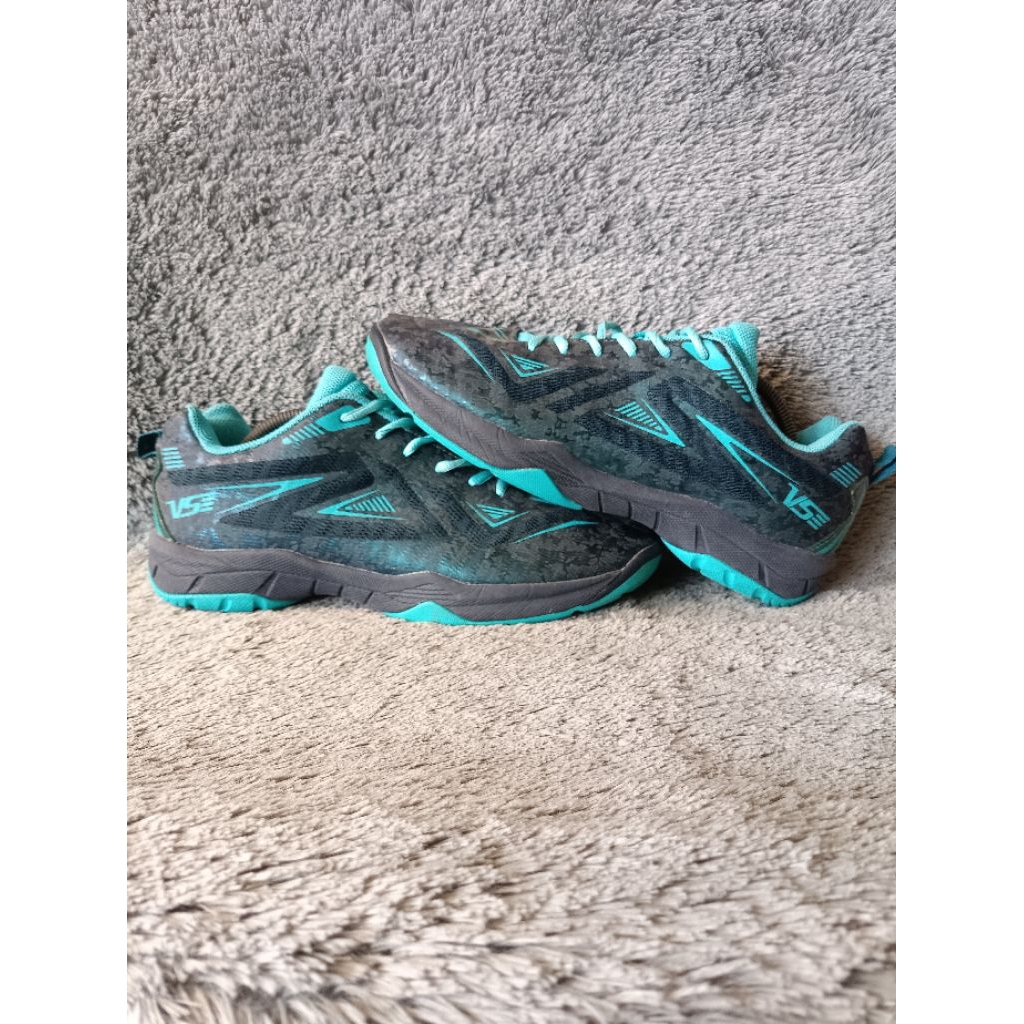 SEPATU BADMINTON VSE VENSON SIZE 45 ORIGINAL SECOND PRIA RINGAN